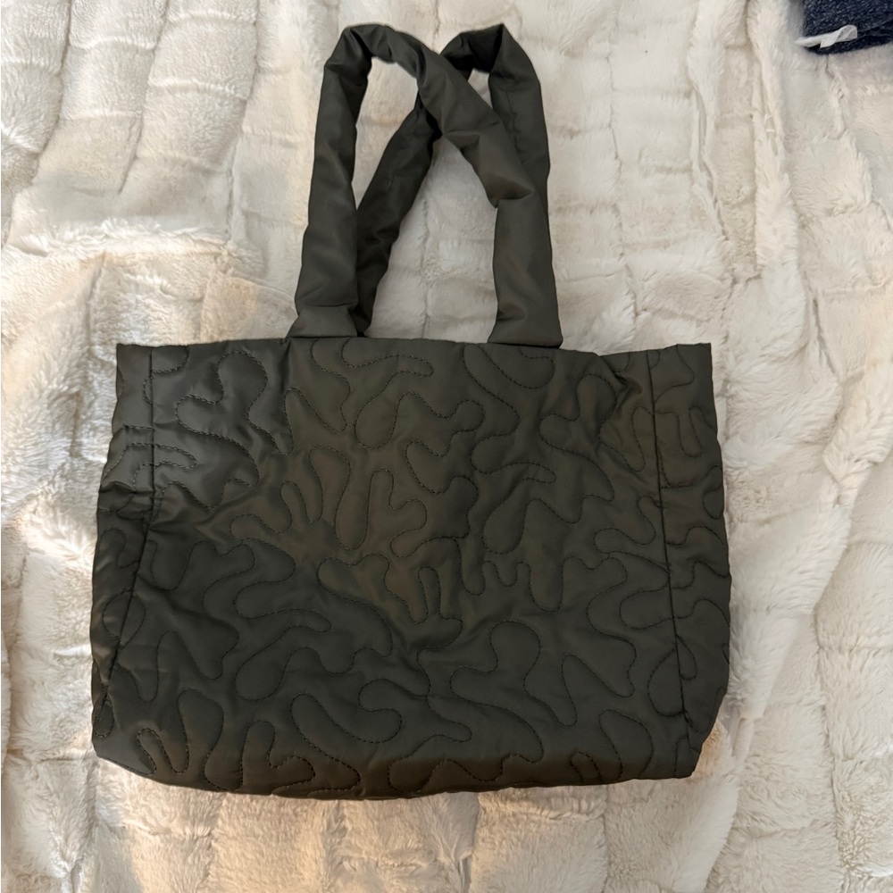 Quilted Tote Bag in Olive Green